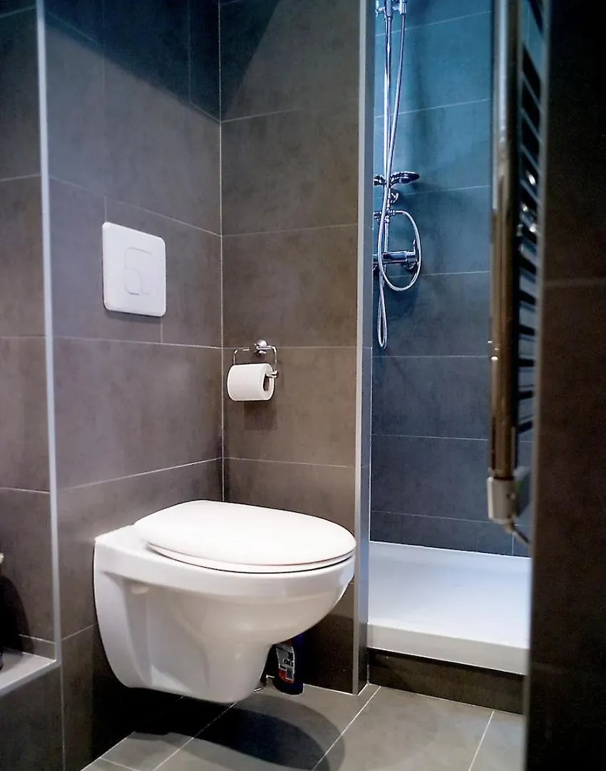 Charmant Appartement Entre La Tour Eiffel Et Les Invalides Paris